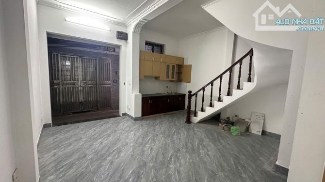 Bán Nhà Thuỵ Khuê Tây Hồ-Ngõ Thông Vài Bước Chân Ra Hồ Tây-52m 4 tầng Mt 8,4m Giá 8,8 tỷ
