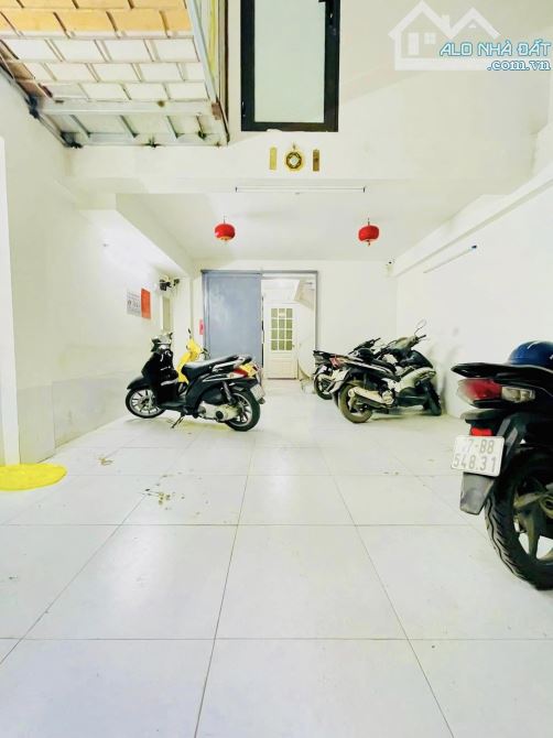 Khương Hạ dịch vụ căn hộ, nhà mới xây 7.5 tầng, 14 phòng studio, dt 85m2, mt 4.8m, 19.9 tỷ