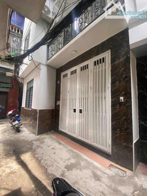 Văn Hương Đống Đa nhà mới lô góc 2 thoáng ngõ thông tứ lung tung