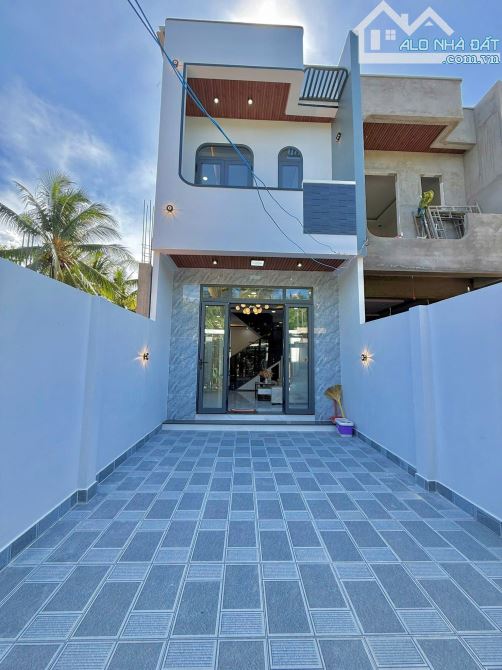 Xuất Hiện căn nhà 100m2 Sổ riêng thổ cư ngay KDC Sư Đoàn 370, Cổng 2 Sân Bay Biên Hòa