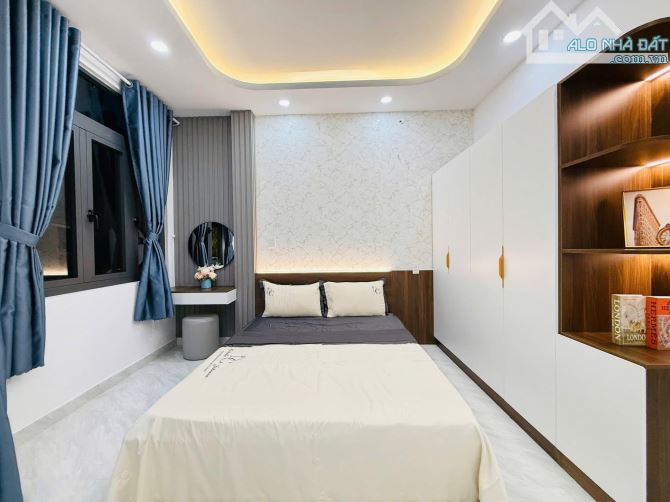 CHÚ DANH CẦN BÁN NHÀ ĐƯỜNG NGUYỄN VĂN LẠC, PHƯỜNG 19, BÌNH THẠNH - GIÁ:3TỶ660/64,9M2 HXH - 10
