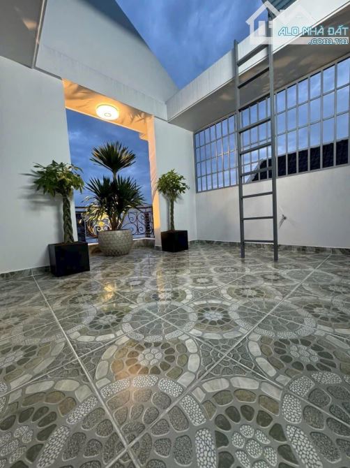 NHÀ ĐẸP,HẺM VIP 450/TÔ HIẾN THÀNH-Q10,Xây 2tầng-3pn Nhỉnh 3Tỷ190/58,8M2 Shr Gọi gấp em - 10