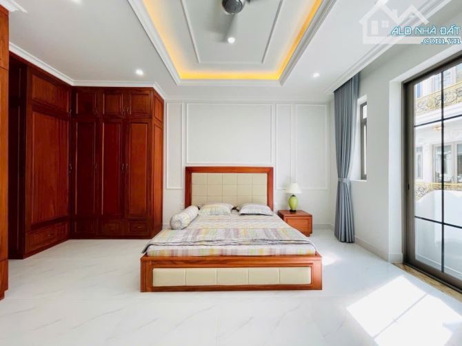 BIỆT THỰ GÒ VẤP TÂN CỔ ĐIỂN ĐƯỜNG NGUYỄN VĂN KHỐI P9 5 TẦNG DIỆN TÍCH 44M2 7,5 TỶ - 10