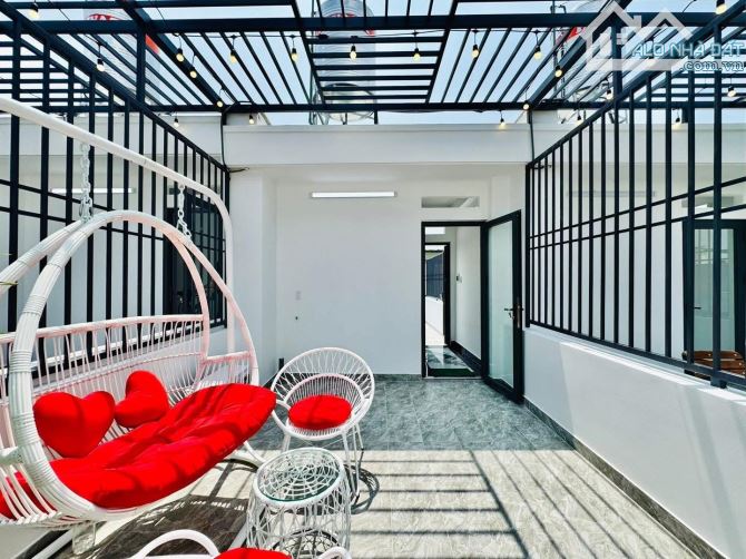 Nhà đẹp 1 trệt 2 Lầu 56m2 ngay Khuông Việt, Tân Phú. Giá: 3 Tỷ 090. SHR, hẻm ô tô 5m - 11