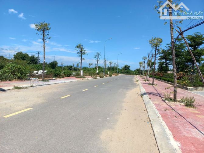 Bán Đất DT 100m2 Chu Văn An, Phường Nhơn Hưng P Bình Định Giá 1tỉ 430