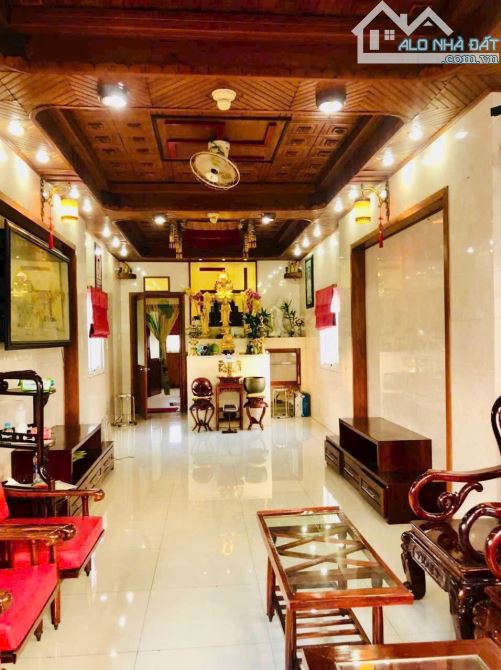 Bán nhà mặt tiền Tô Ngọc Vân 4 Tầng Sân thượng đang cho thuê Spa - 1