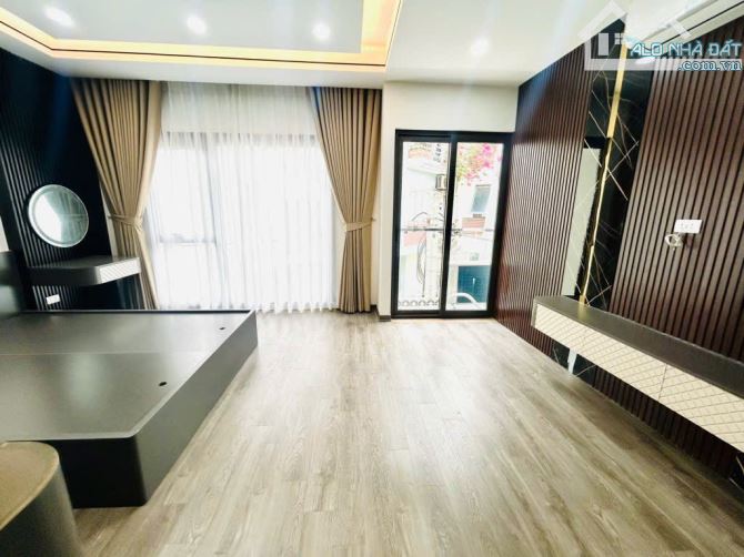“Hiếm! Nhà 5 tầng mới, ô tô đỗ gần – Đặng Vũ Hỷ – Long Biên – chỉ 4.95 tỷ!” - 1