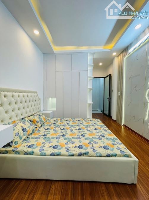 Công chúa tí hon! Siêu phẩm Đội Cấn 26m2, đẹp mê ly, full đồ, dân trí cao - 1