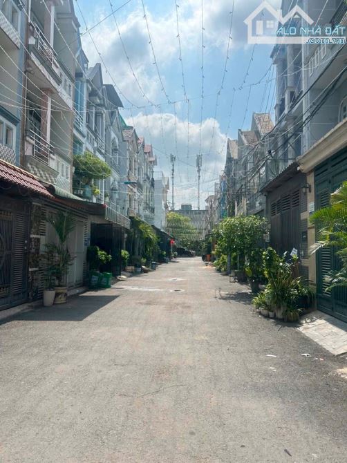 🇻🇳🧨🏠 HẺM XE HƠI THÔNG ĐƯỜNG NGUYỄN THỊ BÚP - 4x12M - 3 TẦNG - ĐI BỘ RA HIỆP THÀNH CITY - 1