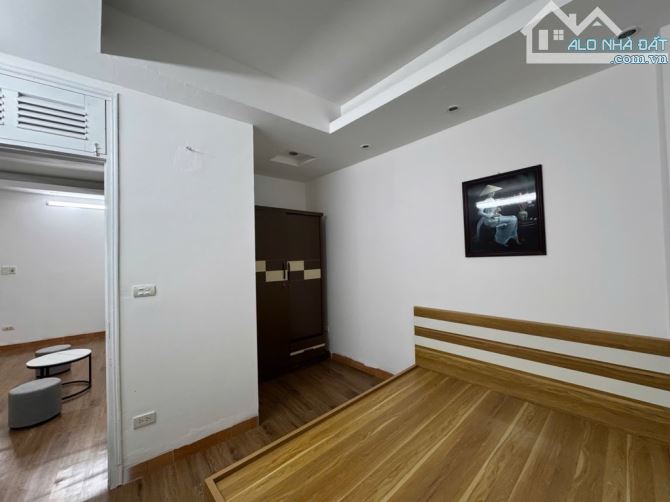 Bán căn hộ Hoàng Ngân! Studio đẹp long lanh, ngõ ô tô, PCCC đảm bảo, ~50m2 2p1wc 1..tỷ - 1