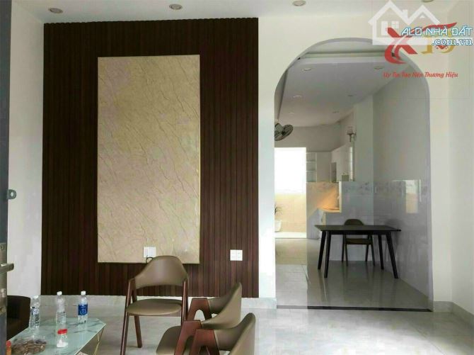 Bán nhà Trảng Dài, sổ riêng thổ cư, đường xe hơi chỉ 2,59 tỷ - 1
