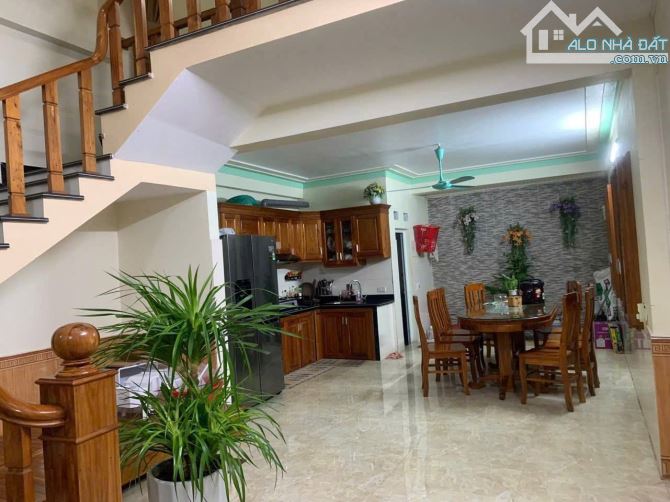 ❌Bán Nhà Đội Cấn 40m-Mt5m, Lô Góc , Ngõ Thông Kinh Doanh , Dân Xây Ở Ngay , Cạnh Mặt Phố - 1