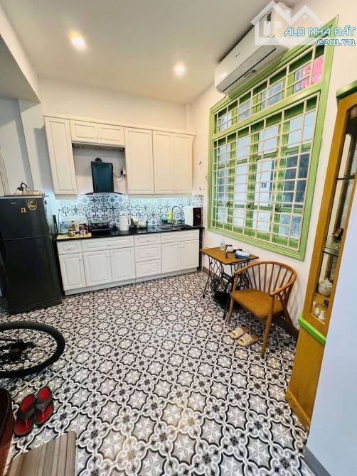 🔥 SIÊU HOT! Nhà 35 Trần Thái Tông – 39m² – Mặt Tiền 7m– 8.8 Tỷ – Ngõ Rộng Gần Bãi Ô Tô🔥 - 1