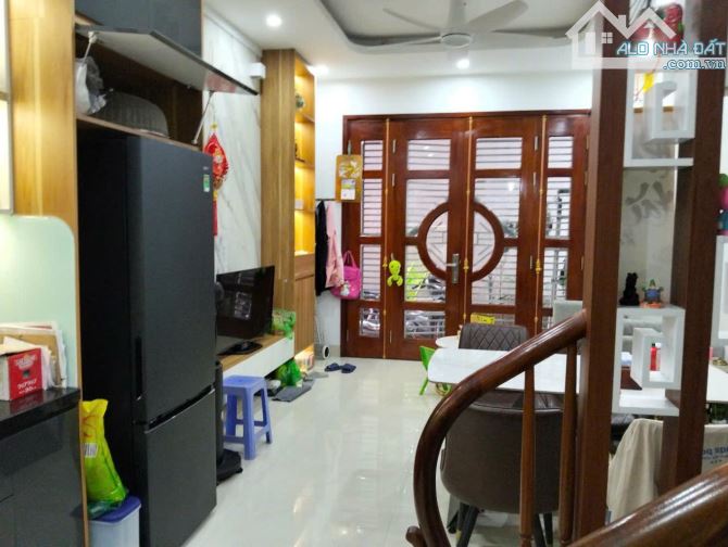 NHÀ ĐẸP THỤY PHƯƠNG BTL- 34m² x 5T, CHỈ 6 TỶ  Ô TÔ ĐỖ CỬA – Ở NGAY – TẶNG FULL NỘI THẤT  G - 1