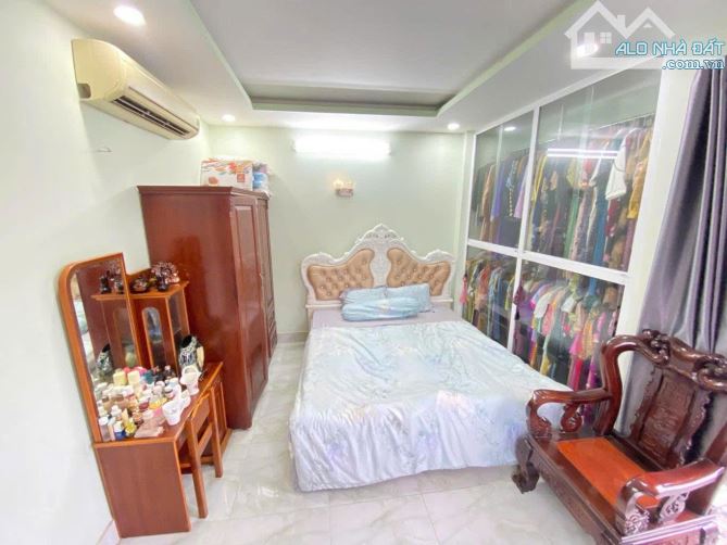 Bán nhà mặt tiền đường 20m sầm uất  4.5x20m 3 tầng đường  lê cơ an lạc bình tân 10.x tỷ - 1