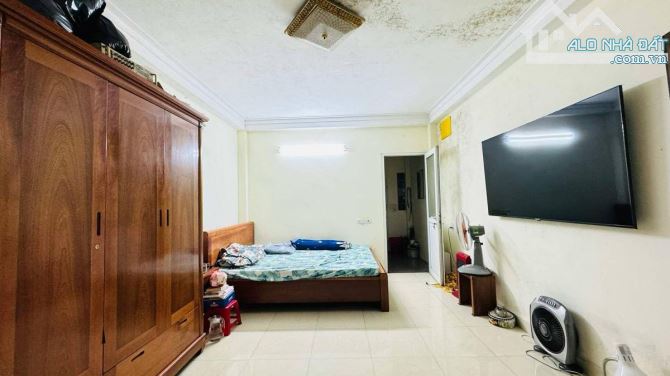 BÁN NHÀ KHÂM THIÊN ĐỐNG ĐA 5.5Tỷ 35m 5T MT 4.5m NGÕ THÔNG GẦN PHỐ BA GÁC ĐỖ CỬA - 1