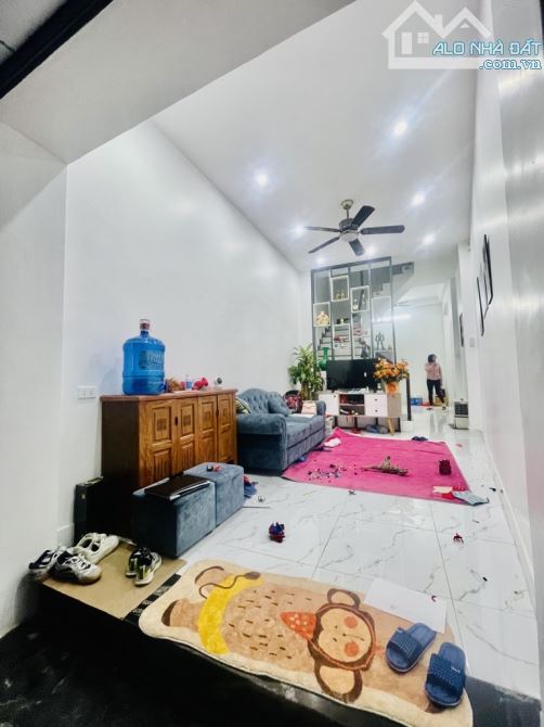 BÁN NHÀ ĐÊ LA THÀNH TO 39M- 4 TẦNG - 7,6 TỶ - 1