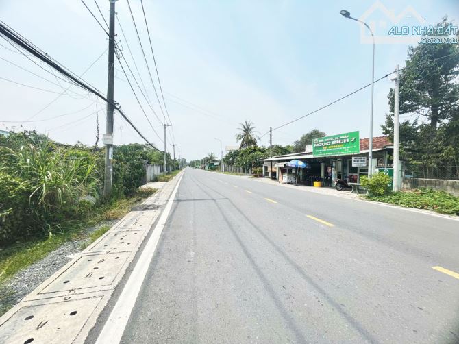 Bán nhà xưởng đường Nguyễn Thị Nê - 818m2 - 14.5x56 - 300m2 thổ cư - xã Phú Hòa Đông - Củ - 1