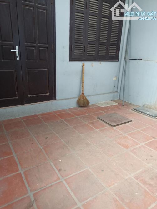 🏠  SIÊU HIẾM-BÁN NHÀ THƯỢNG THANH 52M2- , GẦN Ô TÔ TRÁNH- 3 TẦNG DÂN XÂY ĐỦ CÔNG NĂNG- TH - 1
