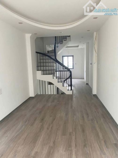 CHO THUÊ NHÀ 5 TẦNG MẬU LƯƠNG GIÁ 13 TRIỆU - 1
