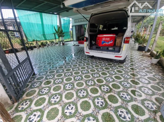 Tôi chủ bán nhà góc 2 mặt tiền 198m2(9* 22), giá 1 tỷ 599, cách Tòa thánh Tây Ninh 2 phút - 1