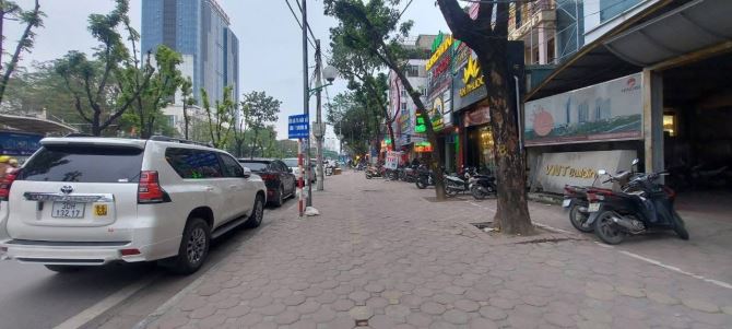 Nhà Mặt Phố Hoàng Quốc Việt - Đoạn Đẹp Nhất, 126m2, 6 Tầng, Vỉa Hè 10m, 2 Thoáng, 50 tỷ - 1