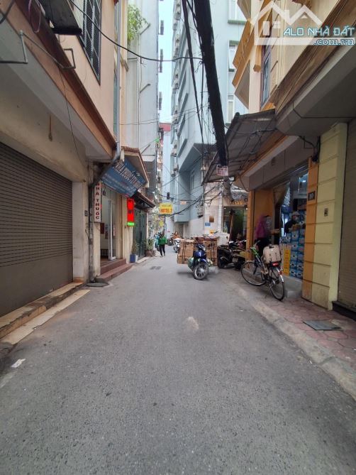 Hoàng Cầu Đống Đa, ngõ oto qua lại dân chí cao an ninh tốt sát công viên nở hậu - 1