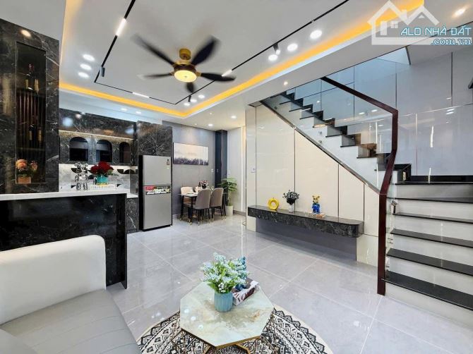 💥 Bán nhà cực hiếm Hoàng Văn Thụ – 4.2x16m – 3 tầng – 4PN - 1