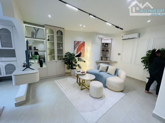 SIÊU PHẨM VILLA GIỮA LÒNG THÀNH PHỐ - LÊ VĂN SỸ, PHÚ NHUẬN, 56M2, 3 TẦNG, CHỈ 7.X TỶ - 1