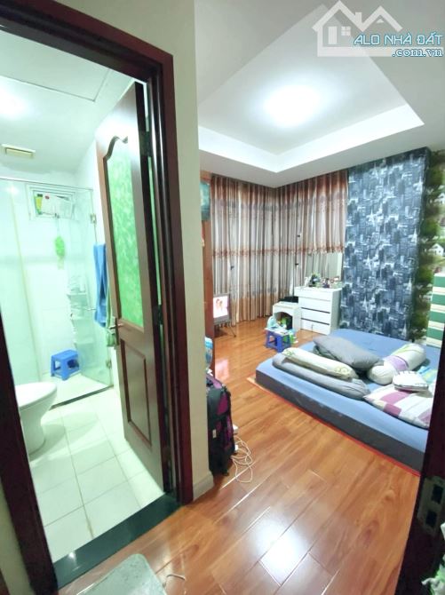 BÁN NHÀ NGAY MẶT TIỀN CỘNG HOÀ 71m NHỈNH 4TỶ - 1