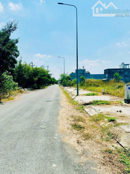 KDC Tên Lửa 2 - Bán lô mặt tiền (114m2) 6m x19m view sông An Hạ - Tỉnh Lộ 10 - 1