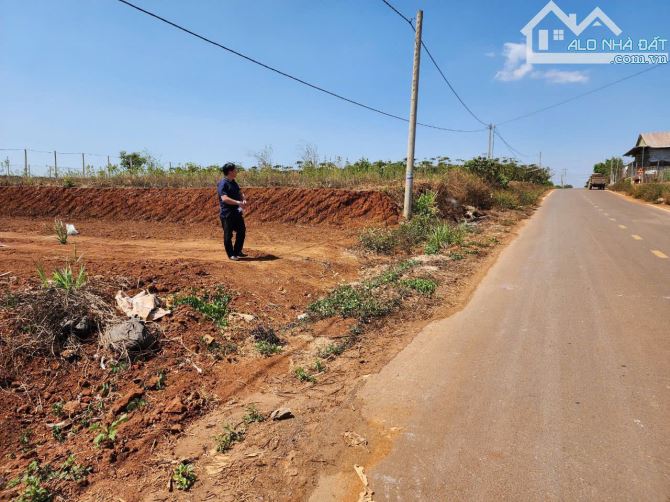 260m2 đất nền giá chỉ 4,2 triệu/m2 cách sân bay Liên Khương 9km Đức Trọng - 1
