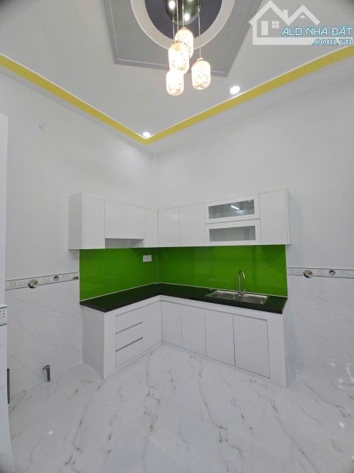 LÊ VĂN QUỚI - HẺM 4M THẲNG TRỤC - 36M2 - 2 TẦNG 2PN 2WC - CHỈ 4.05 TỶ - 1