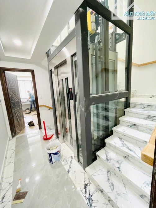 Siêu Phẩm 5 Tầng Mới Keeng – Sát Mặt Tiền – Có Thang Máy – Ô Tô Vào Nhà – Gần Cityland - 1