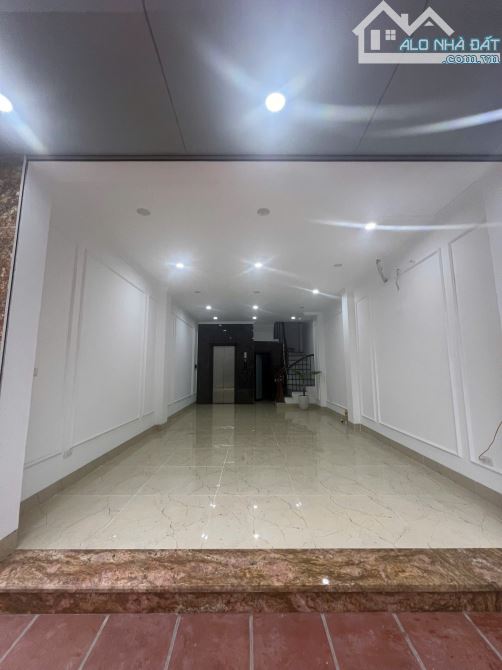 CHÍNH CHỦ GỬI BÁN NHÀ PHÂN LÔ KHU B YÊN NGHĨA-NGAY GẦN BẾN XE,DT 45M×7 TẦNG,THANG MÁY - 1