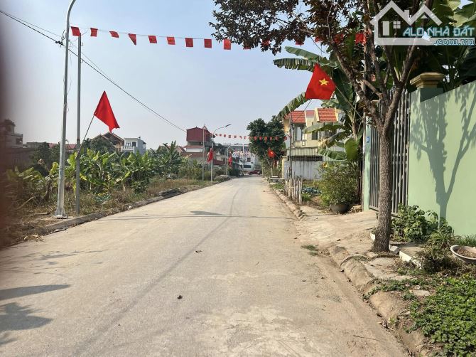 Bán lô đất cạnh trục chính Xã Nam Sơn, An Dương  119m giá 2,3x tỷ - 1