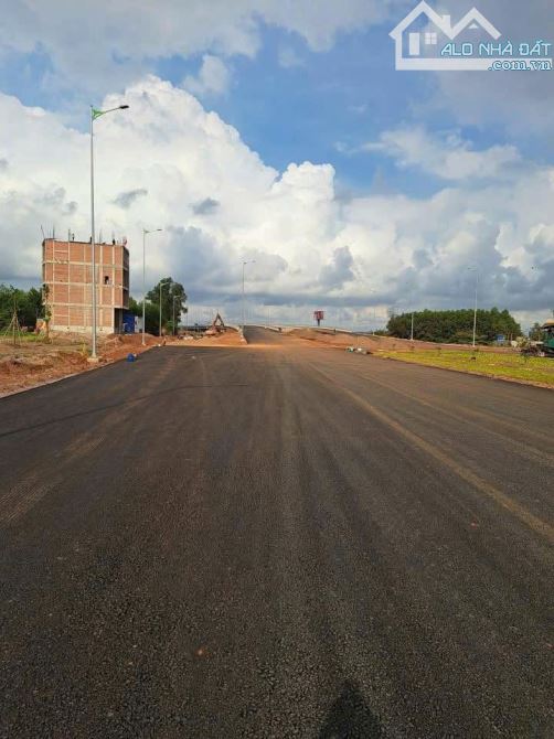 VỊ TRÍ KIM CƯƠNG NGAY NÚT GIAO 25C VÀ QL51, ĐƯỜNG VÀO CỔNG CHÍNH SÂN BAY QTLT CHỈ 39tr/m2 - 1