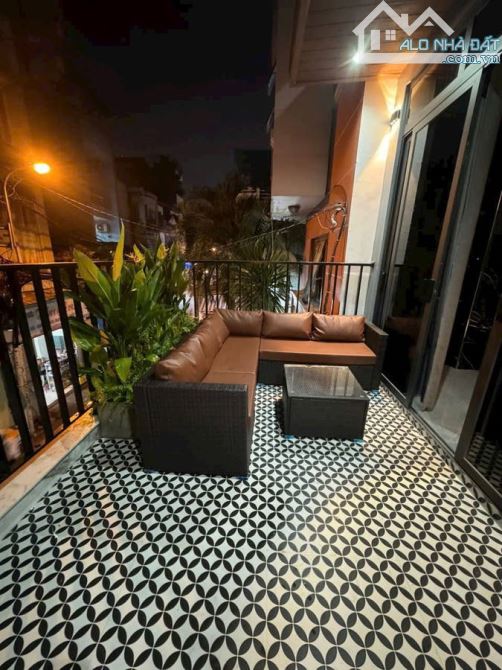 🔥 Siêu phẩm nhà phố 2 mặt tiền – Xe hơi ngủ trong nhà – Full nội thất cao cấp – Chỉ 8.95 - 1