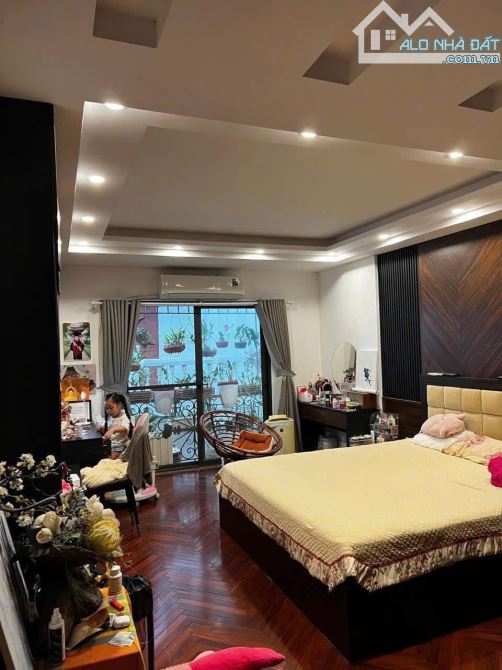 Nhà phố Vip Thái Hà Đống Đa cách phố 10m 52m 6T thang máy kinh doanh giá 22.5 tỷ - 1