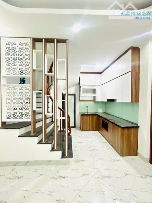 NHÀ MỚI KÍNH KOONG, PHỐ ĐÔNG THIÊN - VĨNH HƯNG - NGÕ NÔNG - GẦN PHỐ - 30M2 - 5,85 TỶ - 1