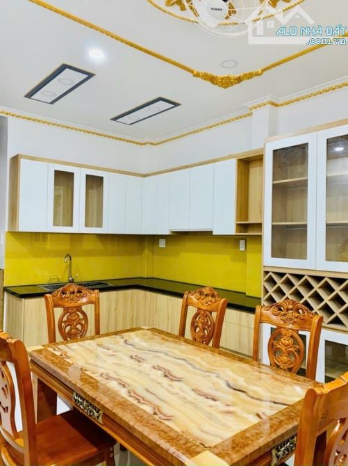 Nhà Nguyễn Quý Anh HXH sát mặt tiền 3 tầng 56m2 ở ngay chỉ 9 tỷ - 1