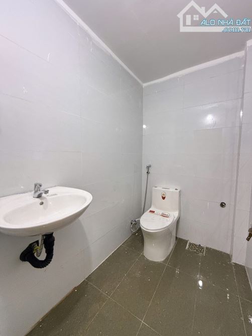 Bán nhà 2 tầng đường PHÚ LỘC 15 đối diện trường học - Giá bán 4 tỷ 350 tl - 1