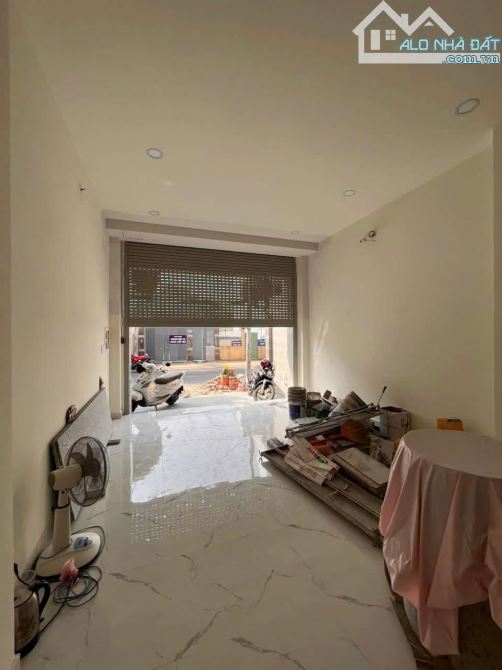 CHo thuê nhà mặt tiền đường Nguyễn bỉnh khiêm 4,5x16,5m 3L - 1