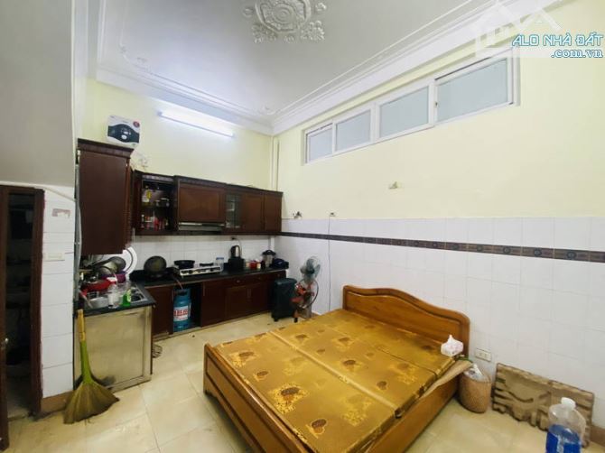 HOÀNG CẦU – ĐỐNG ĐA, 3 THOÁNG, 50M X 5 TẦNG X 6PN - 60M RA Ô TÔ – GẦN HỒ – CHỈ 13.5 TỶ! - 1