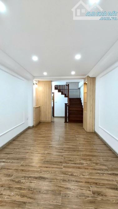 SIÊU PHẨM KINH DOANH ĐỈNH CAO- TRƯỚC NHÀ 2 ÔTÔ TRÁNH-PHỐ VIP PHẠM NGỌC THẠCH-GIÁ CỰC TỐT - 1