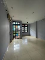 NGAY ĐH VĂN LANG - HXH 10M ĐẶNG THÙY TRÂM - 4 TẦNG BTCT (4,5X15M) 5PN 6WC. HDT 300TR GIÁ 1 - 1