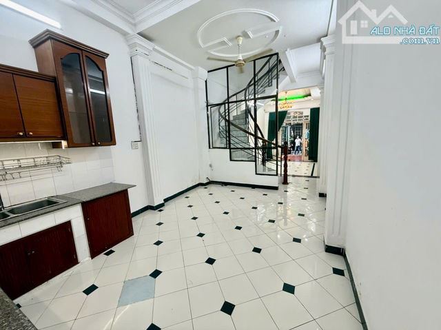 Bán Nhà HXH Tân Thới Nhất, Nhà Mới và Đẹp, Sổ Hồng Riêng - 1