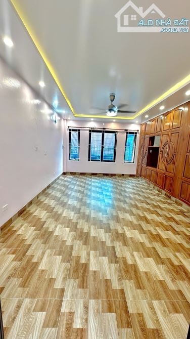 GIÁ RẺ CỰC SỐC – NHÀ MỚI 4 TẦNG – TRUNG TÂM THANH XUÂN – GẦN PHỐ – NGÕ TO – FULL NỘI THẤT - 1