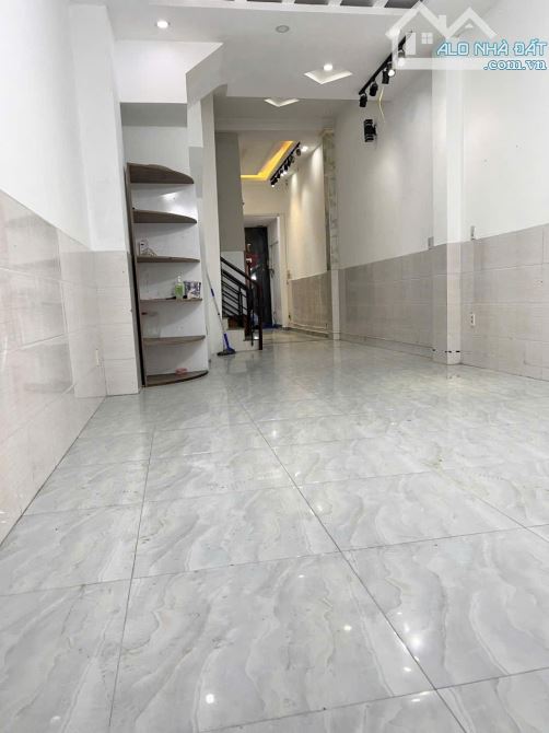 MẶT TIỀN 5 Tầng đúc TÂN THỚI HIỆP 13 QUẬN 12 GIÁ RẺ 6.96 TỶ - 1