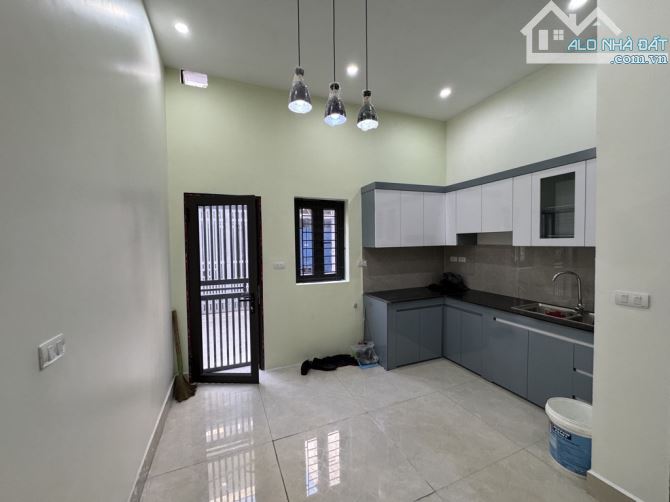 🏡 BÁN NHÀ NGỌC THỤY - 4 TẦNG - 5 NGỦ - 42m² - MT 4m -  Giá 6.86 tỷ - 1